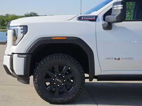New 2026 GMC Sierra 3500 AT4 w/ AT4 Premium Plus Package AWD/4WD image 6