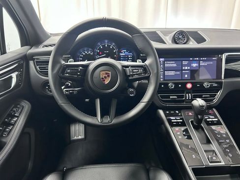 New 2026 Porsche Macan image 12