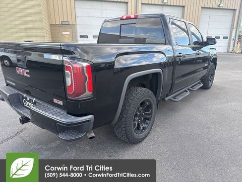 Used 2018 GMC Sierra 1500 SLT w/ All Terrain X Package image 8