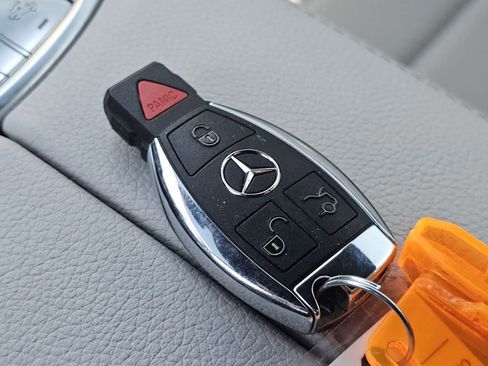 Used 2017 Mercedes-Benz C 300 4MATIC Cabriolet image 33