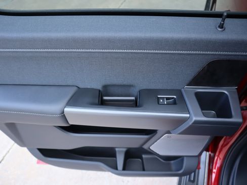 New 2026 Ford F250 Lariat w/ Black Appearance Package image 19