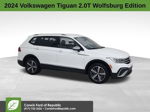 Used 2024 Volkswagen Tiguan Wolfsburg Edition AWD/4WD image 1