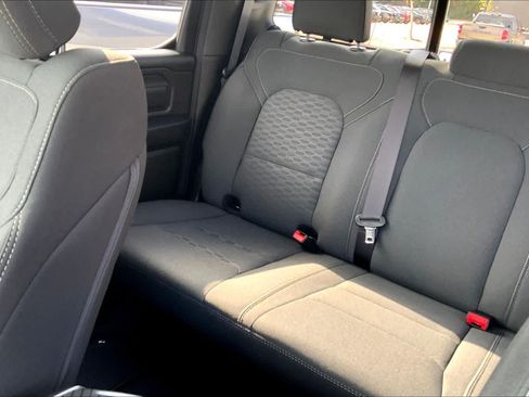 New 2026 RAM 1500 Express AWD/4WD image 18