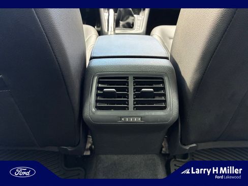 Used 2017 Volkswagen Golf Alltrack SE image 31