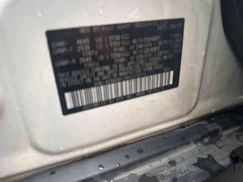 Used 2017 Subaru Outback 2.5i Premium image 13