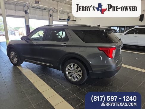 Used 2021 Ford Explorer Limited w/ Equipment Group 301A RWD image 6