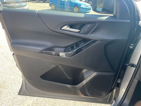 Used 2025 Chevrolet Equinox LT image 20