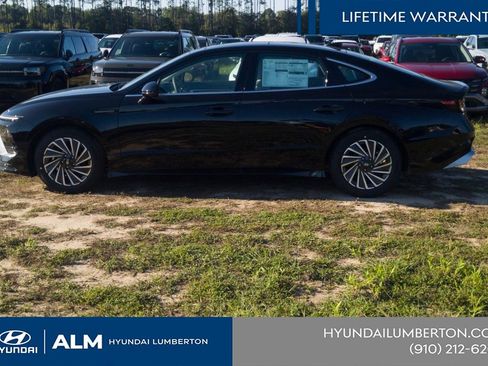 New 2026 Hyundai Sonata Limited FWD image 12
