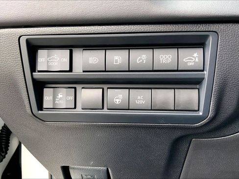 Certified 2025 Toyota Tundra Platinum AWD/4WD image 33