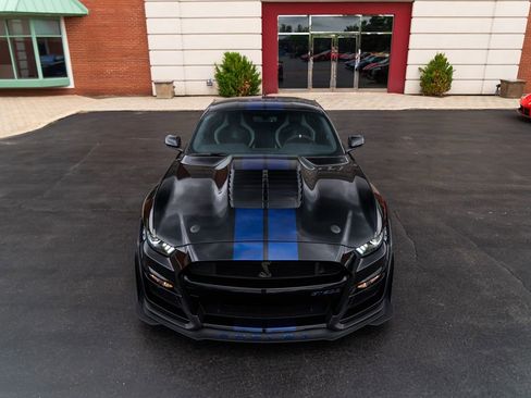 Used 2021 Ford Mustang Shelby GT500 w/ Carbon Fiber Track Pack RWD image 54