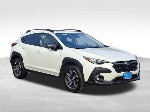 Used 2024 Subaru Crosstrek 2.0i Premium image 1