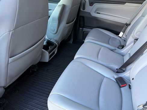 Used 2022 Honda Odyssey EX-L image 11
