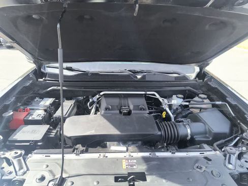 Used 2024 Chevrolet Colorado Z71 w/ Z71 Convenience Package 2 image 25
