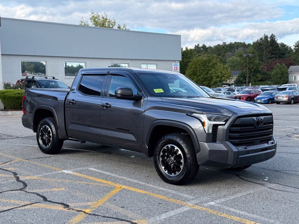 Used 2025 Toyota Tundra SR5 AWD/4WD image 8