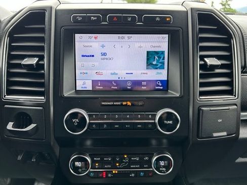 Used 2020 Ford Expedition Max Limited AWD/4WD image 16