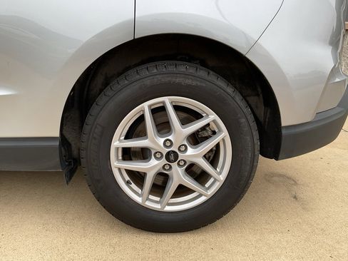 Used 2023 Ford Edge SEL w/ Convenience Package image 6