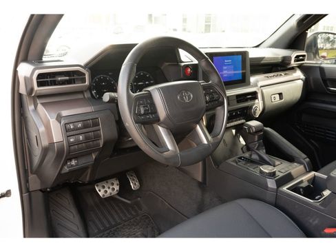 Used 2024 Toyota Tacoma TRD Sport image 10