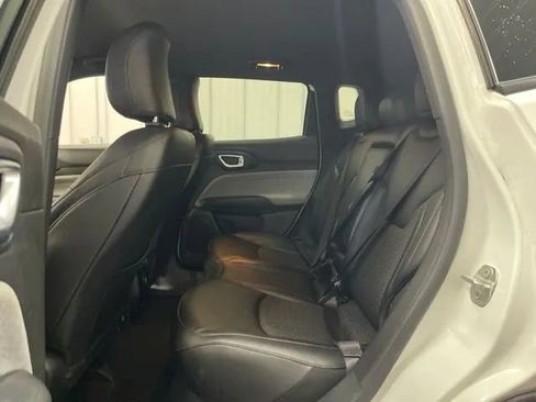 Used 2024 Jeep Compass Latitude AWD/4WD image 14