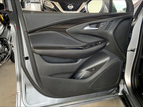 Used 2020 Buick Envision Essence w/ Experience Buick Package FWD image 22