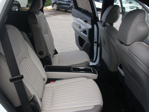 Used 2026 INFINITI QX60 Autograph w/ Dark Cargo Package AWD/4WD image 42