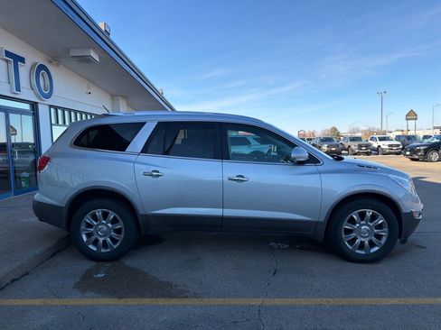 Used 2012 Buick Enclave Leather image 4
