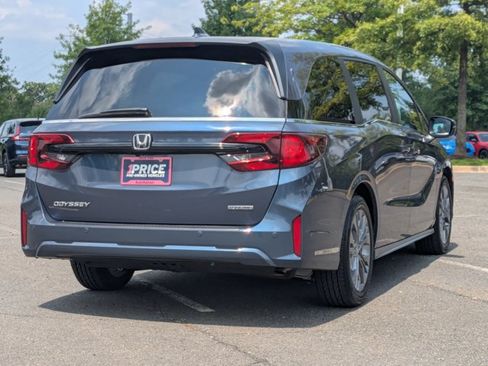 Used 2026 Honda Odyssey Touring image 5