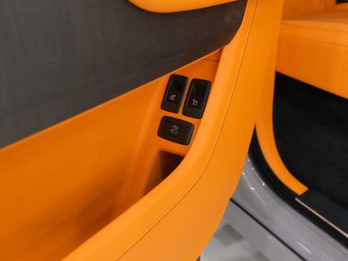 Used 2026 Rolls-Royce Cullinan image 53