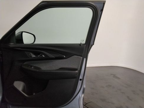 Used 2023 Chevrolet TrailBlazer LT w/ Sun and Liftgate Package image 37