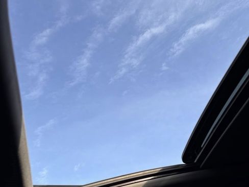 Certified 2023 Lincoln Nautilus Reserve w/ Equipment Group 201A image 6