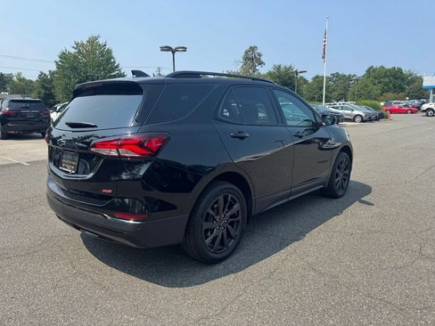 Certified 2023 Chevrolet Equinox RS AWD/4WD image 7