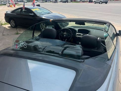 Used 2005 BMW 645Ci Convertible RWD image 12