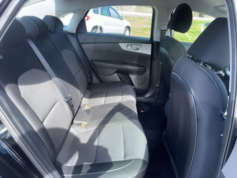 Used 2024 Kia Forte LXS w/ LXS Technology Package image 8