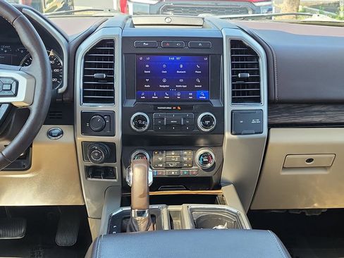 Used 2019 Ford F150 Lariat w/ Equipment Group 502A Luxury RWD image 16