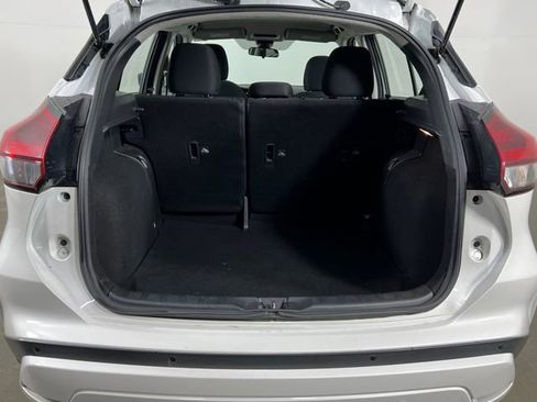 Used 2022 Nissan Kicks SV image 18