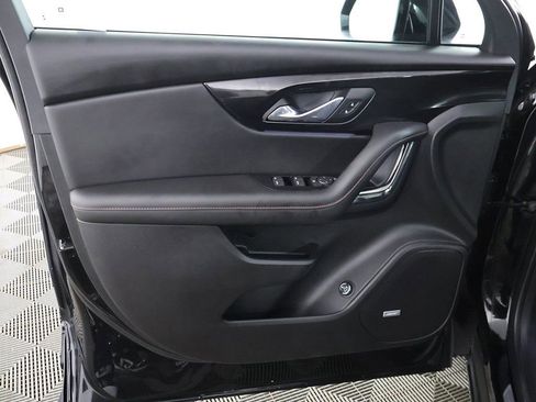Used 2025 Chevrolet Blazer RS FWD image 24