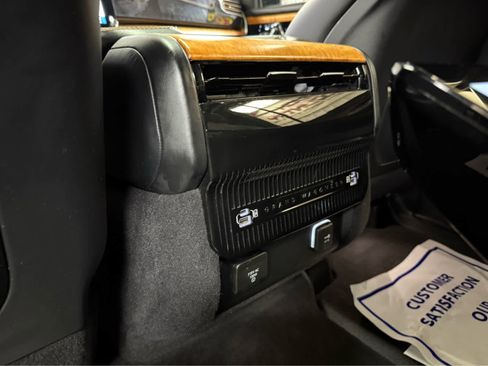 Used 2022 Jeep Grand Wagoneer Series III w/ Rear Seat Video Group 1 image 33