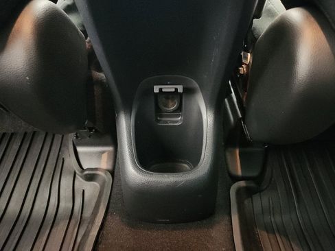 Used 2018 Honda HR-V LX image 26