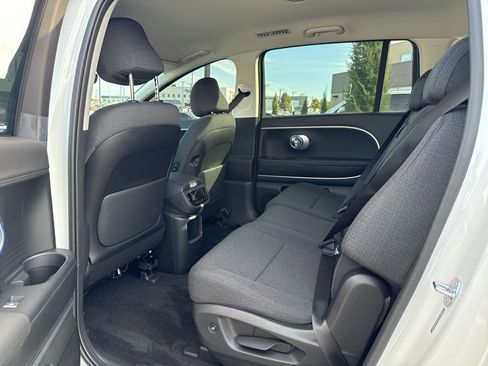 New 2026 Hyundai Ioniq 9 SE AWD/4WD image 9