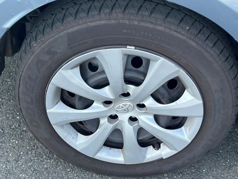 Certified 2022 Toyota Corolla LE image 17