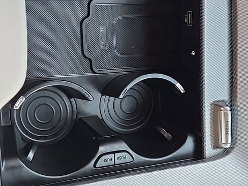 Used 2021 Hyundai Palisade Limited image 20