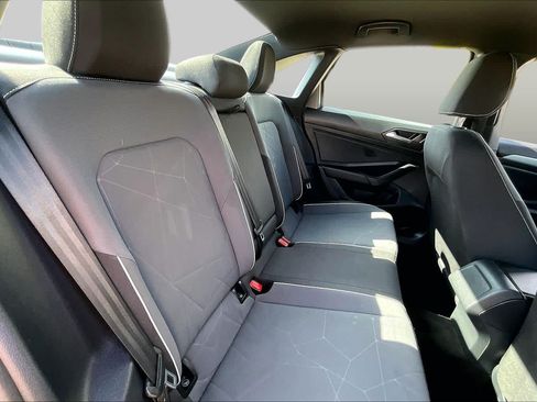 Used 2025 Volkswagen Jetta Sport FWD image 17