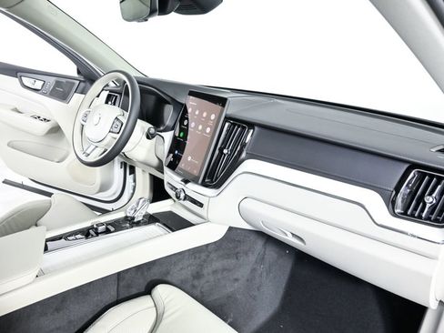 New 2026 Volvo XC60 T8 Ultra w/ Protection Package Premier AWD/4WD image 23