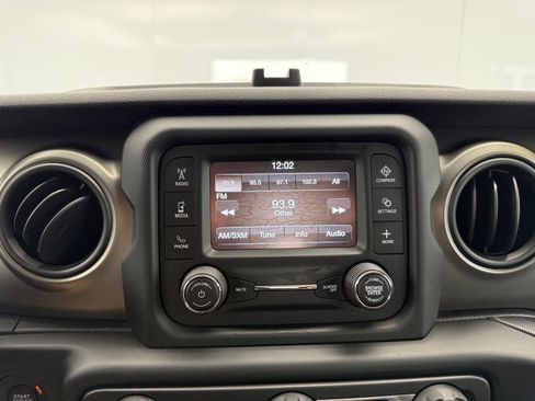 Used 2018 Jeep Wrangler Unlimited Sport AWD/4WD image 47