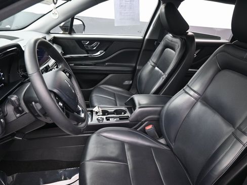 Used 2022 Lincoln Corsair AWD w/ Equipment Group 101A image 24