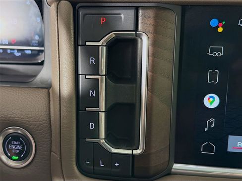 Used 2022 GMC Yukon XL Denali image 18