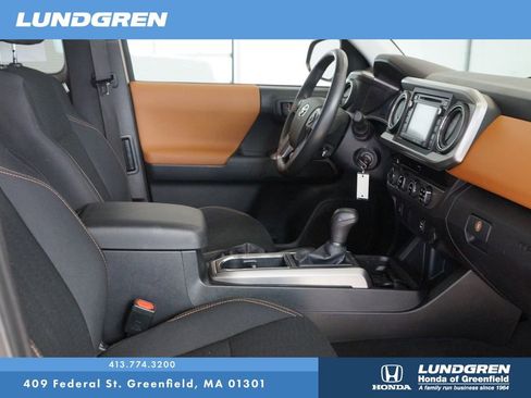Used 2018 Toyota Tacoma SR5 image 28