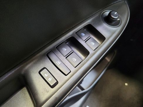 Used 2017 Chevrolet Spark LT image 27