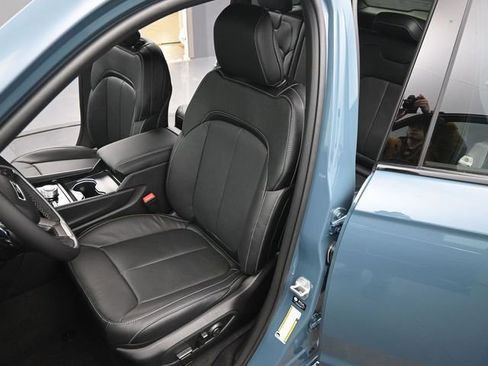 New 2026 Jeep Grand Cherokee Limited image 11