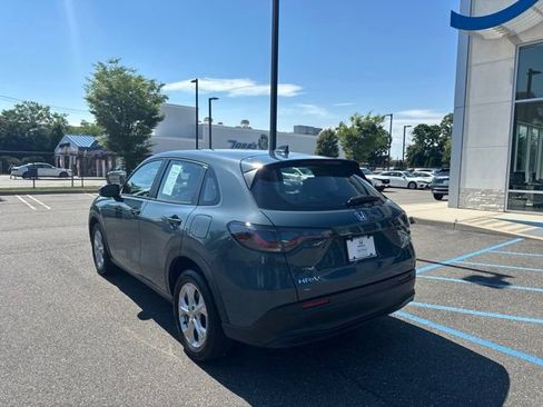 Used 2023 Honda HR-V LX image 6