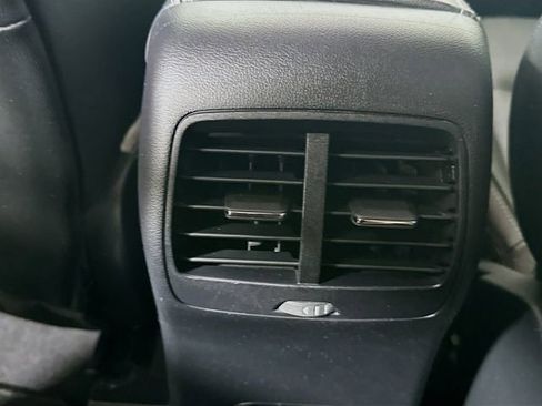 Used 2020 Ford Escape Titanium w/ Titanium Premium Package 2.0 image 28